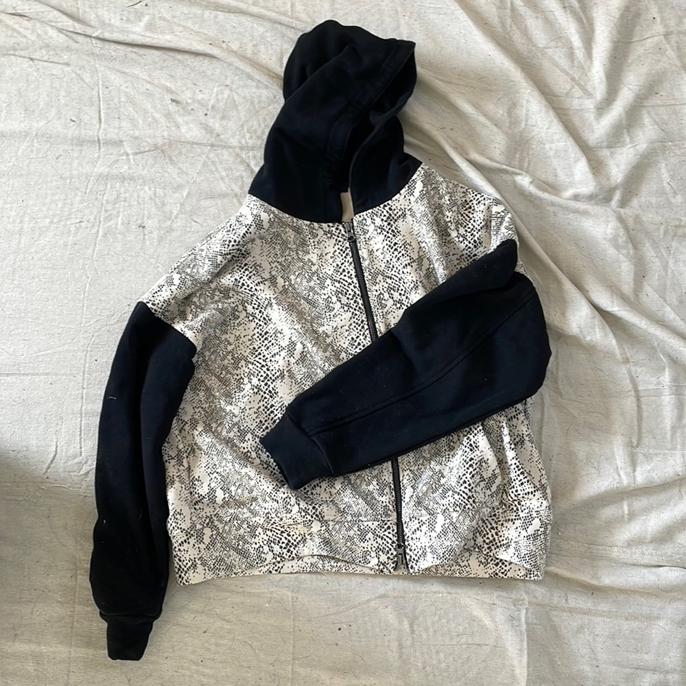 Snake Skin Print Hoodie with Zipper, great condition
